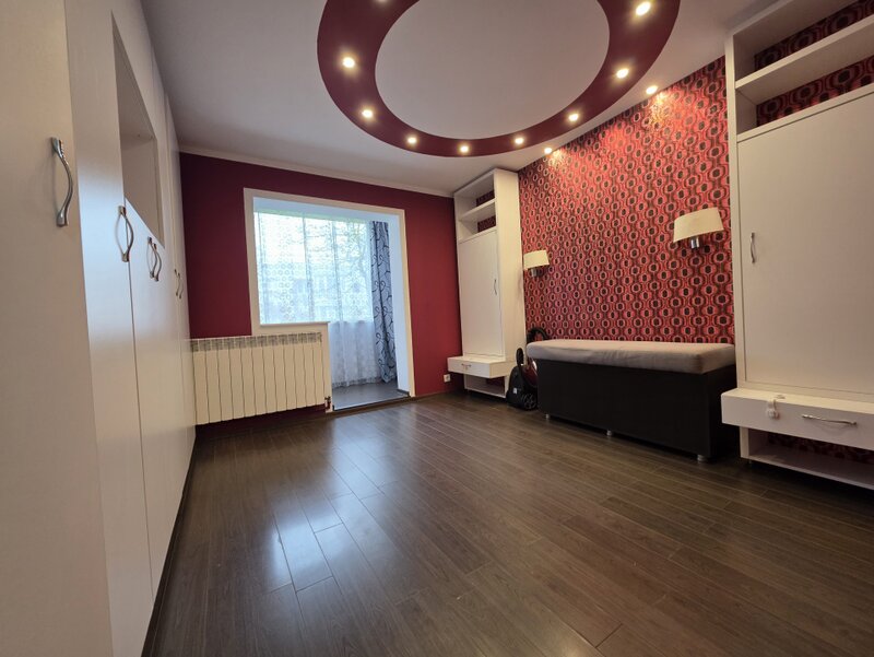 Aviatiei, 3 camere, renovat recent, semimobilat, 5 minute metrou.